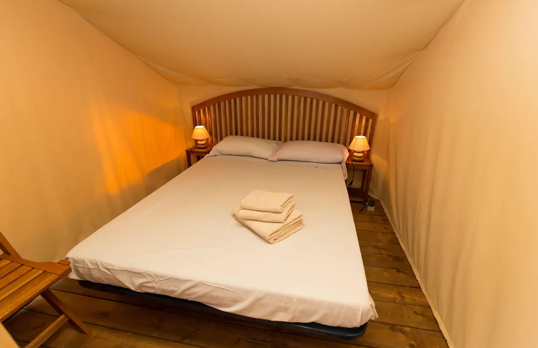 Camping Bungalows El Far-1